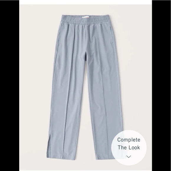 Abercrombie & Fitch Pants - NWT Abercrombie Traveler Track pants size small Short.